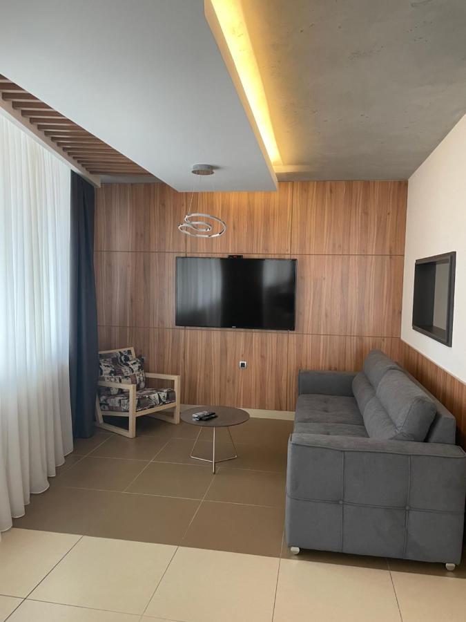 Leo Lux 1 Apartment Nis Ngoại thất bức ảnh