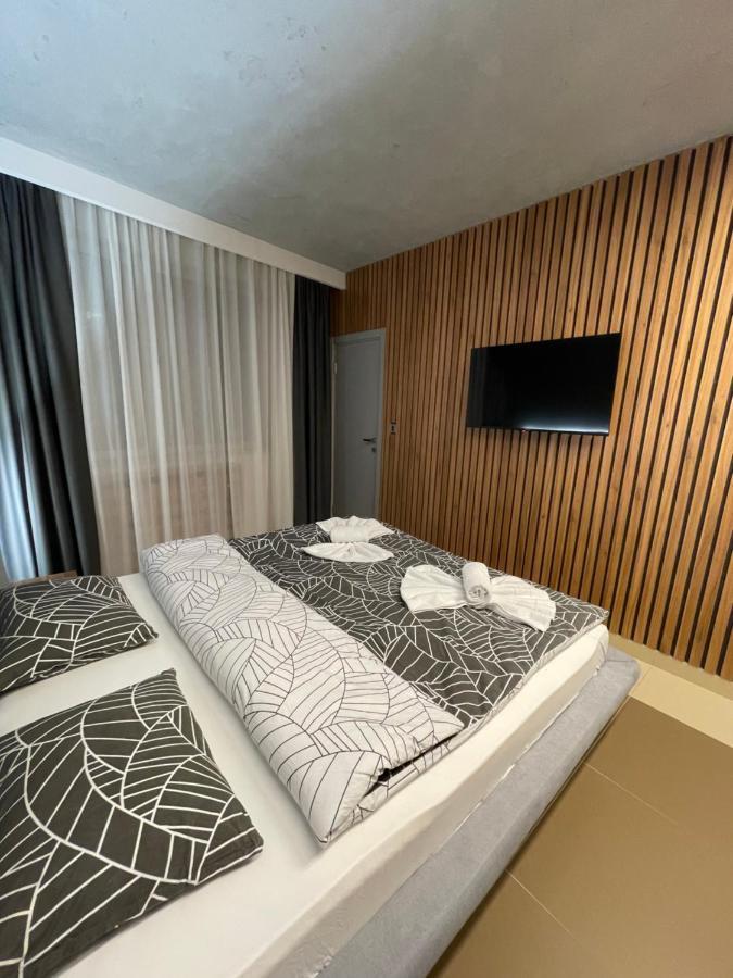 Leo Lux 1 Apartment Nis Ngoại thất bức ảnh