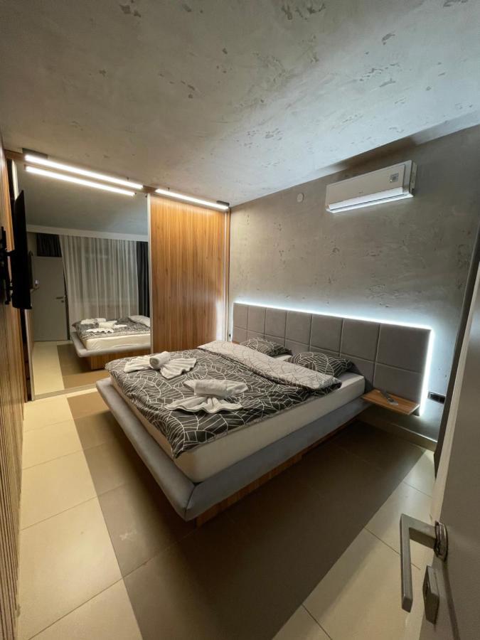 Leo Lux 1 Apartment Nis Ngoại thất bức ảnh