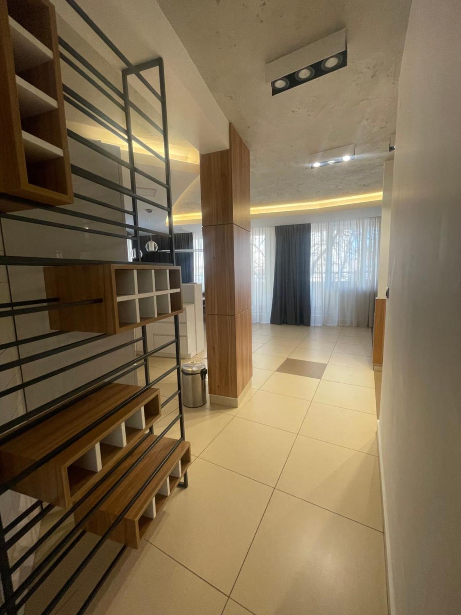 Leo Lux 1 Apartment Nis Ngoại thất bức ảnh